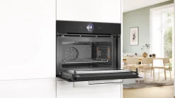 Serie 8 Compacte bakoven met magnetron 60 x 45 cm Zwart