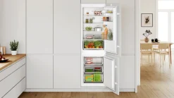 Serie 2 Inbouw koel-vriescombinatie 177.2 x 54.1 cm Sleepdeur