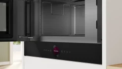 Serie 8 Inbouwmagnetron Zwart