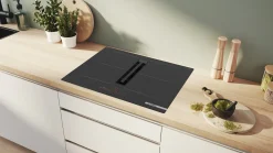 Serie 6 Inductiekookplaat met afzuiging 70 cm opbouwmontage zonder rand