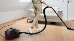 Serie 4 Stofzuiger zonder zak ProPower Zwart