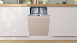 Serie 4 Volledig geïntegreerde vaatwasser 45 cm Vario Hinge (geschikt voor plinten van 5-9 cm en voor inbouw op hoogte)