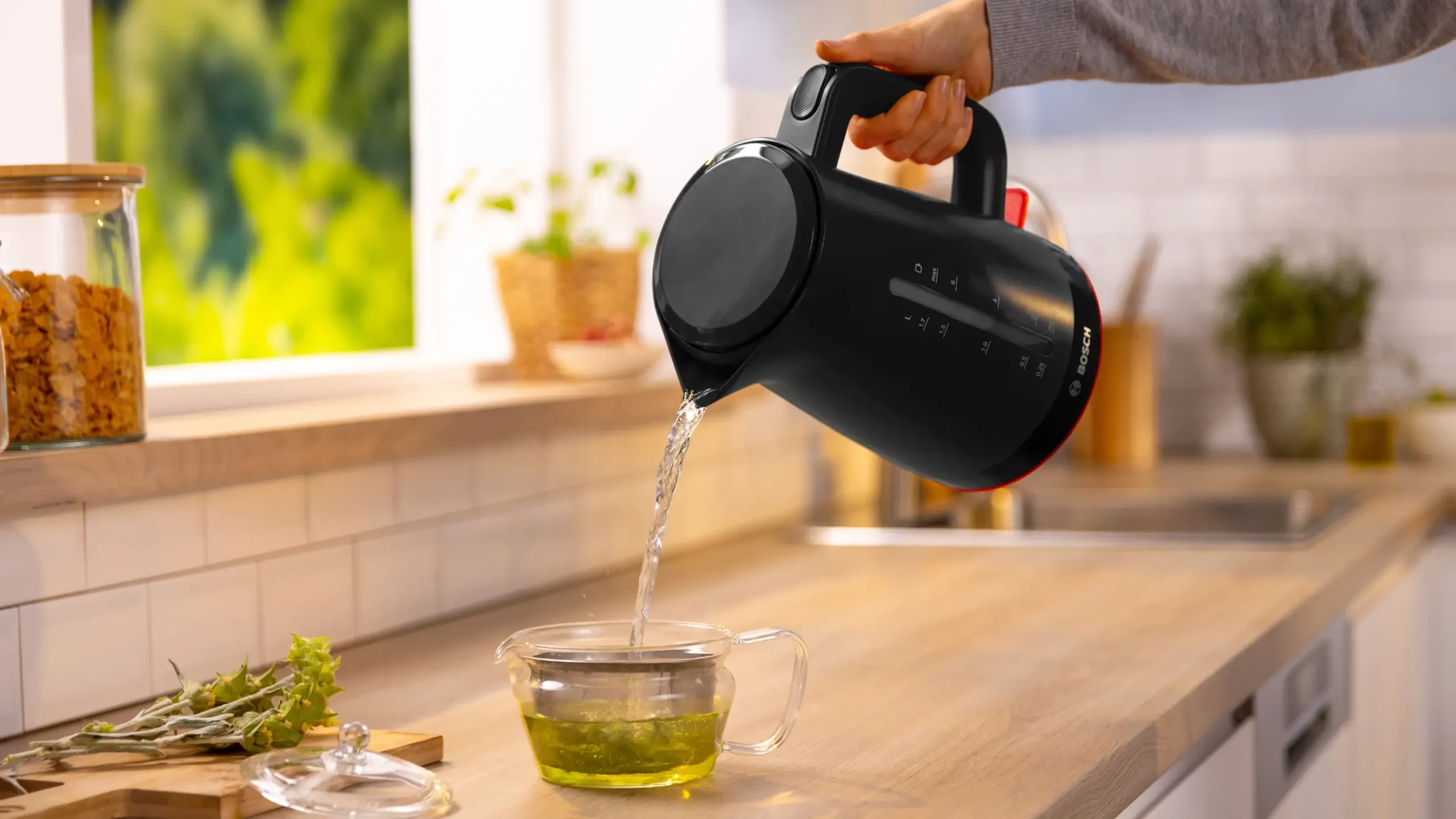 TWK3M123 Waterkoker MyMoment Zwart
