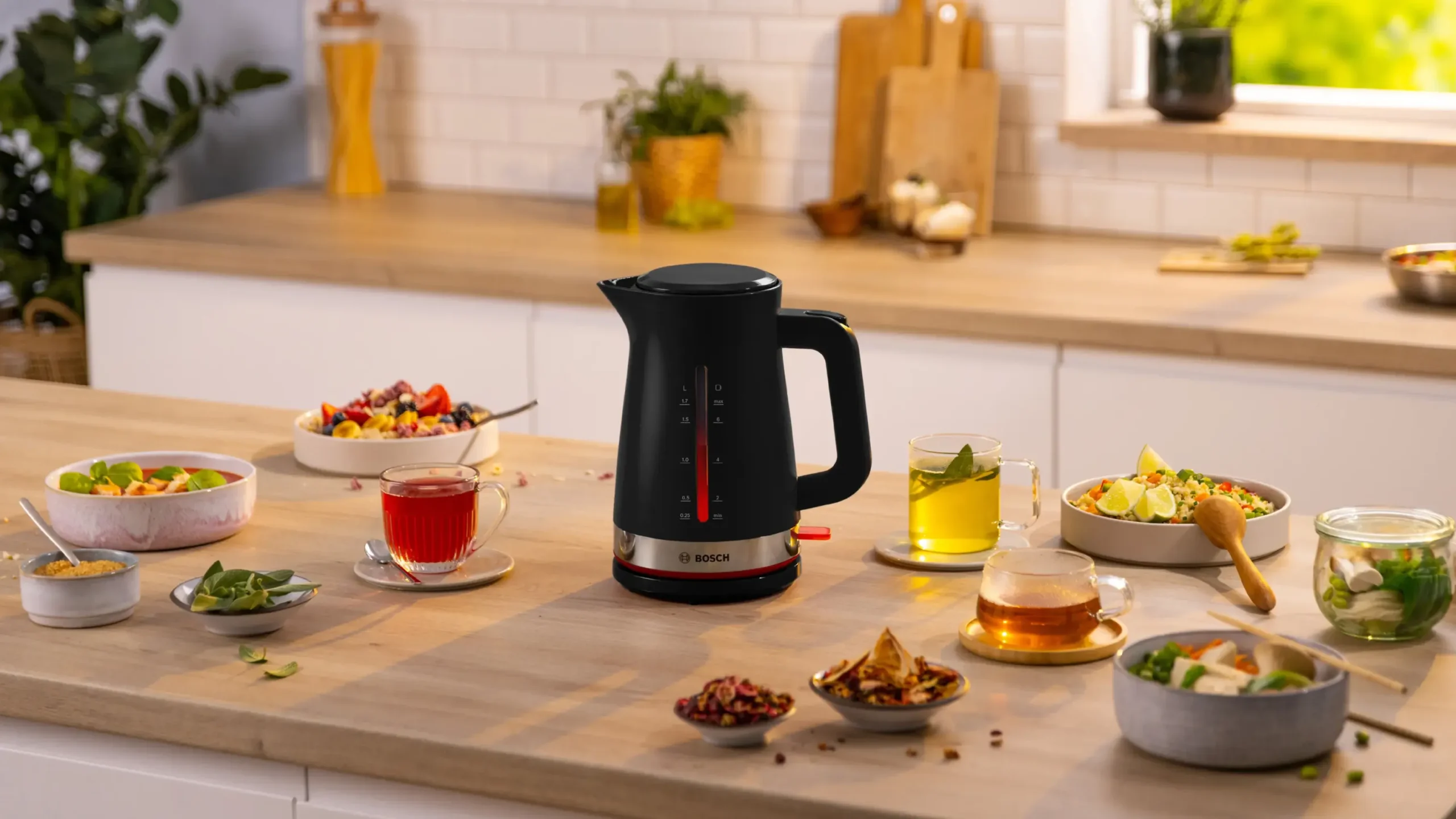 TWK4M223 Waterkoker MyMoment Zwart